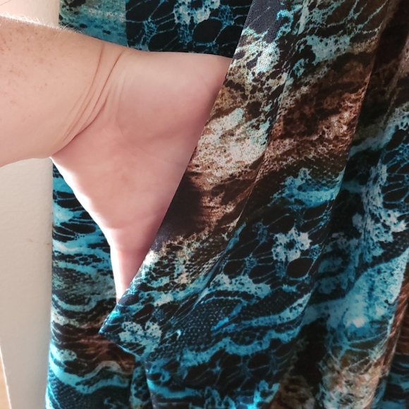 2/$15🦇 Cowl Dress with Pockets - Picture 4 of 4